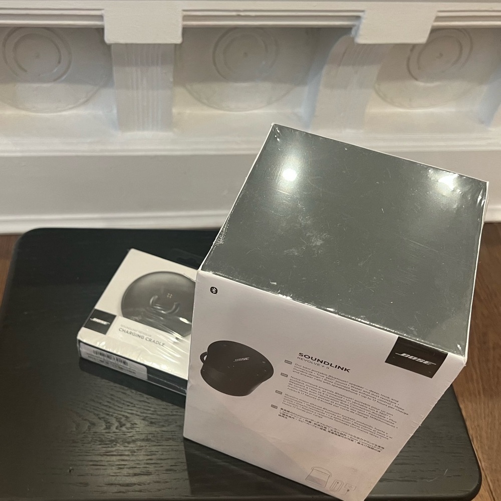 Bose Soundlink Revolve + II.